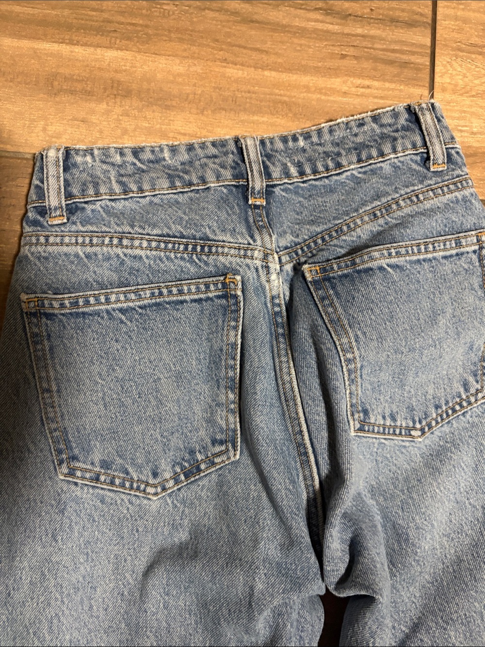 ZARA Classic High-Rise Straight Leg Jeans - Light Blue - Picture 4 of 5